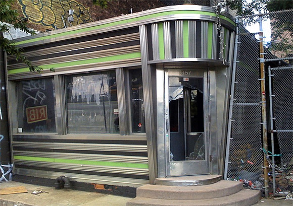Abandoned diner, 357 West Street, lower Manhattan, NYC