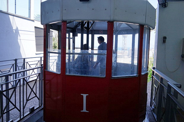 In photos: A cable car trip across Barcelona's old harbour from Mount Montjuïc to Barcelona Beach