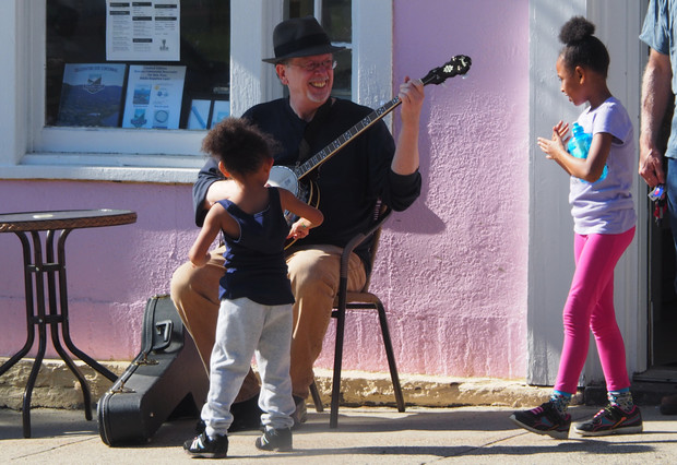 Street musicians of Beacon, Dutchess County, New York, Summer 2014