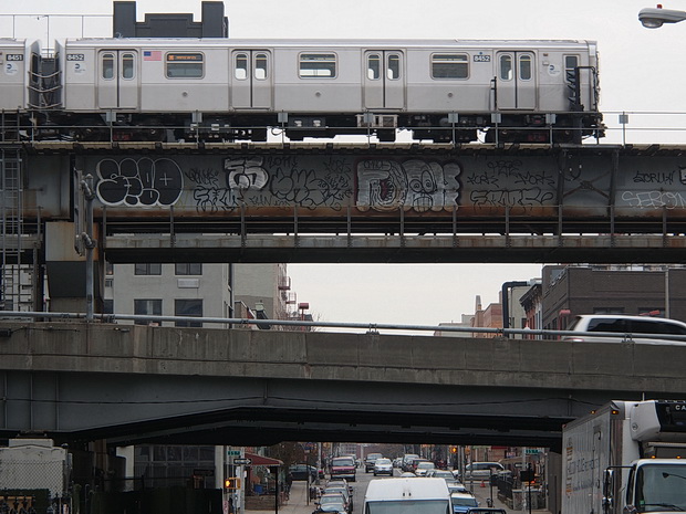 Below Williamsburg bridge, Brooklyn, New York - 22 photos