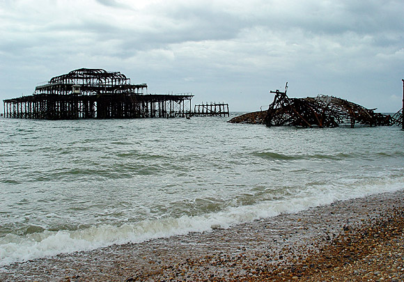 Remembering the West Pier, Brighton, July 2004 photo