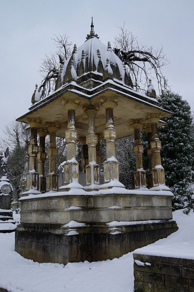 Bristol's beautiful Arnos Vale cemetery in the snow