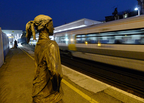The bronze passengers, Brixton Station