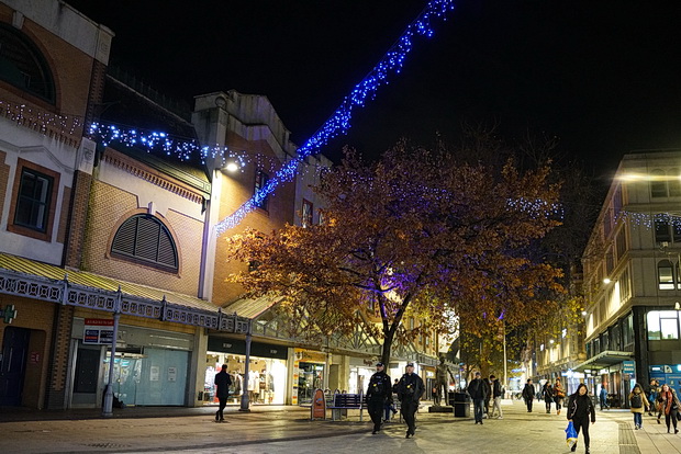 Cardiff photos: Christmas lights, street scenes, Rhiwbina station and scarf sellers, Nov 2019