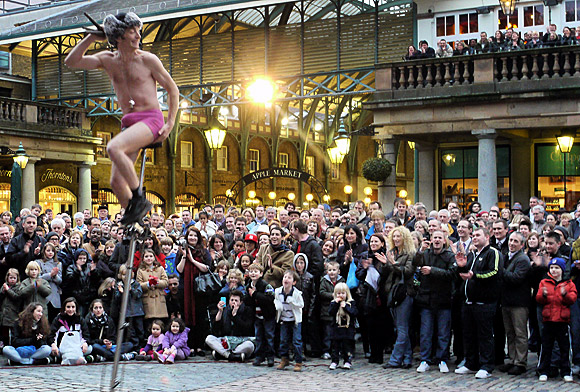 Street performer, Covent Garden Piazza