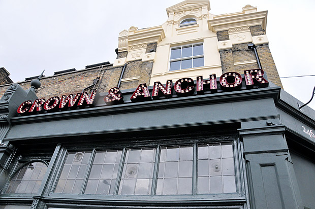 The Crown and Anchor, 246 Brixton Road, London SW9 - a new real ale bar for Brixton