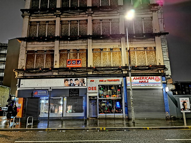 Glasgow photos: rainswept streets, street scenes, street art and sunlight, Feb 2020