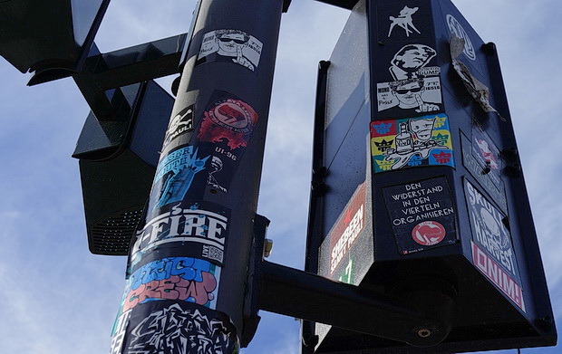 Hamburg: signs, stickers, street art, street markets and The Monochrome Set