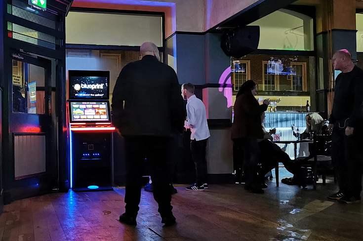 In photos: late night drinking in the bars of Hull