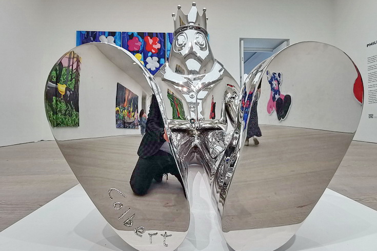 Philip Colbert's Lobsteropolis at the Saachi: Cartoon lobster hyper-pop sculptures and paintings