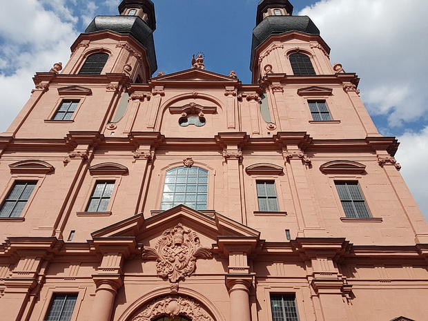 Mainz in photos: architecture, tasty train meals, street scenes and The Monochrome Set, May 2018