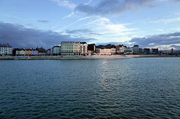Margate photos, scenes of the beach, Dreamland, Turner Gallery, Old Town and more, Kent, England