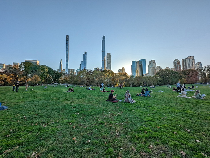 Photo feature: New York Central Park in the late autumn sunshine