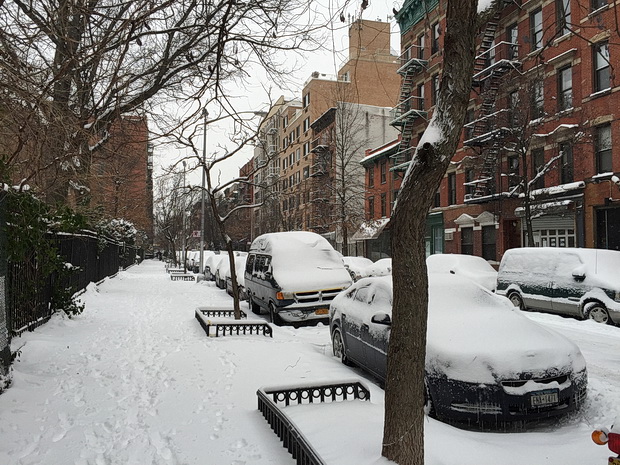 Photos of the snow-covered deserted streets of New York in the wake of Winter Storm Juno, 27th January 2015