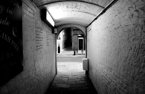 New Passage, Fitrovia - a walk into London's past