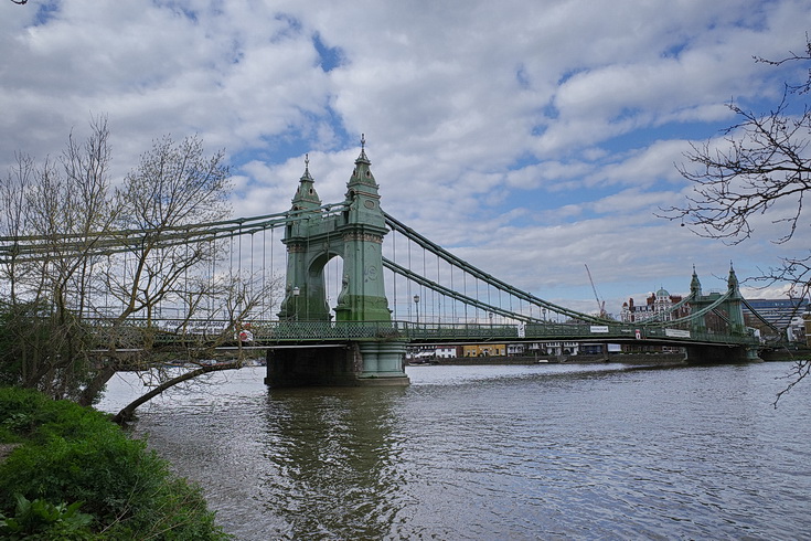 London riverside walk - Putney Bridge to Barnes Bridge