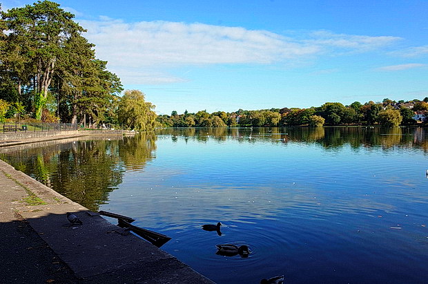 A sunny Autumnal afternoon at Roath Park, Cardiff
