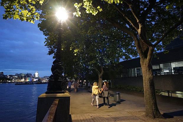 The beauty of London at night: a summer stroll along the South Bank, July 2017