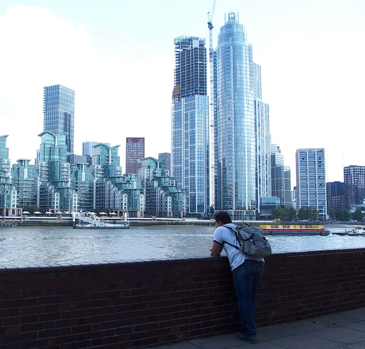 In photos: A walk besides the Thames from Vauxhall to Hungerford Bridge, Sept 2022