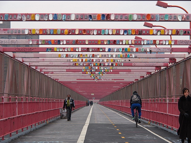 A walk across Williamsburg Bridge from Williamsburg, Brooklyn to Manhattan, new York