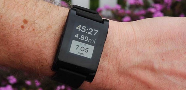 Pebble Smartwatch shipments start, Android OS app ready, iOS held up