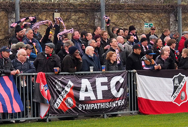 Dulwich Hamlet 3 Sittingbourne 1 - a freezing cold but satisfying afternoon on the terraces, 9th March 2013