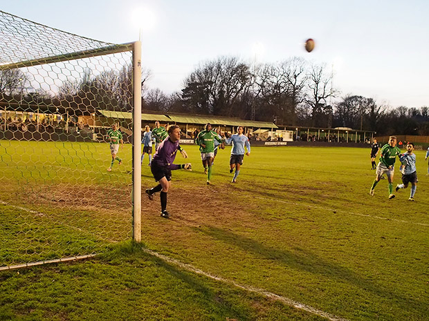 Dulwich Hamlet lose to Leatherhead in rancour-filled dodgy replay