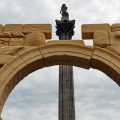 Palmyra's Arch of Triumph recreated in London's Trafalgar Square