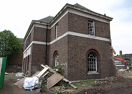 Cooltan Arts building demolition, 372 Coldharbour Lane, Brixton, London SW9, May-June 2007 photos