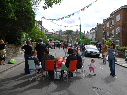 Mayall Road and Chaucer Road street parties, Herne Hill, London 18th-19th July 2009