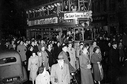 Last tram, Streatham. Tram no 33. 5th April 1951