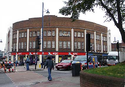 Prince of Wales hotel, Coldharbour Lane, Brixton, 2004