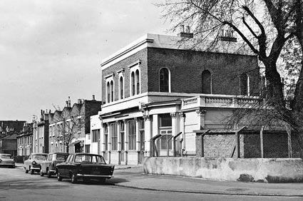 Sussex Arms, 109 Sussex Road, Moorlands Estate Brixton, London, 1966