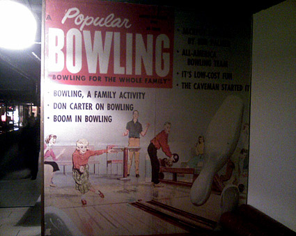 Bloomsbury Ten Pin Bowling, Bowling Lanes, Basement of Tavistock Hotel, Bedford Way, Russell Square, London, WC1H 9EH, February 2009