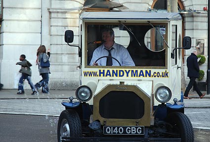 Singing handyman, London