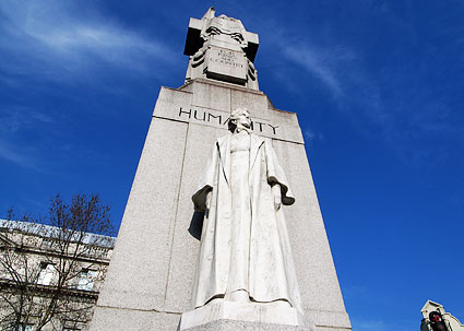 Edith Cavell statue in memory of Edith Cavell, opposite the National Portrait Gallery, London London, February 2007