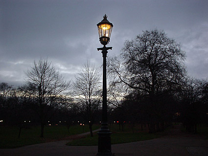 Gas lamps and gaslighting in London