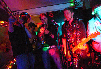 Offline at the Prince Albert with Danny Fontaine and the Horns of Fury and Anchorsong playing live - Coldharbour Lane, Brixton, London Friday 19th December 2008