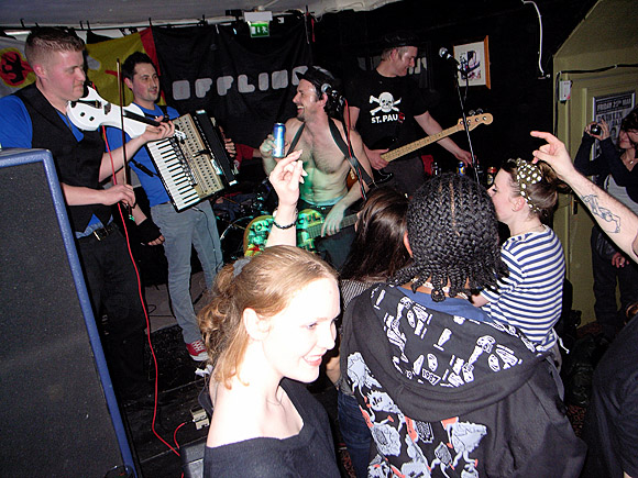 Drunken Balordi at the Offline Club, Prince Albert, 418 Coldharbour Lane, Brixton, London SW9, Friday 25th March 2011