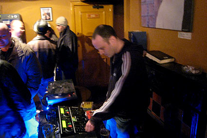 Offline at the Prince Albert, Coldharbour Lane, Brixton, London Saturday, 3rd March, 2007