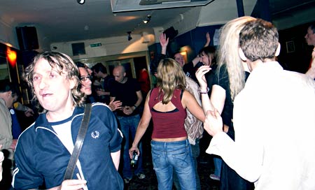 Offline at the Prince Albert, Coldharbour Lane, Brixton, London 22nd September 2006