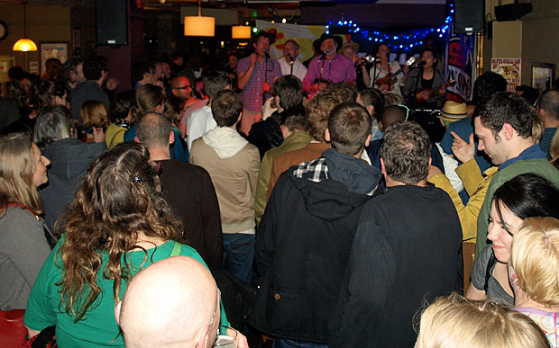 Fri 13th April 2012: Dulwich Ukulele Club live at the Brixton Offline Club, Prince Albert, 418 Coldharbour Lane, Brixton, London SW9