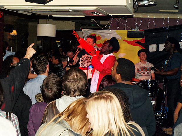 Fri 27th April 2012: The Majestic live at the Brixton Offline Club, Prince Albert, 418 Coldharbour Lane, Brixton, London SW9