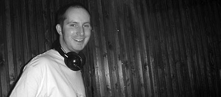 Sonik, Offline 10  at the Dogstar, Brixton, Thursday 11th November 2004.