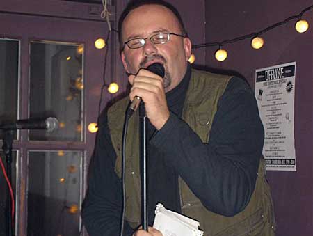 Vic Lambrusco, OFFLINE Christmas party at the Dogstar, Brixton, Thursday 16th December 2004, urban75 club night, London..