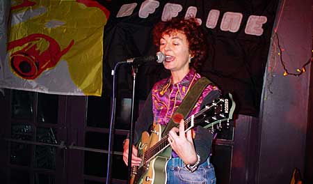 Helen McCookeryBook, OFFLINE club at the Dogstar, Brixton, Thursday 24th February 2005, urban75 club night, London.