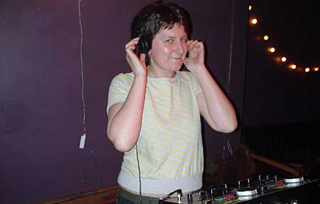 DJ Skim in the back room OFFLINE club at the Dogstar, Brixton, Thursday 31st March 2005, urban75 club night, London