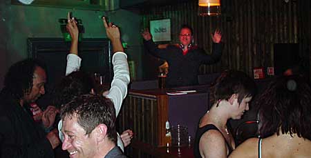 Dubversion's 40s big band set goes down a treat OFFLINE club at the Dogstar, Brixton, Thursday 31st March 2005, urban75 club night, London.