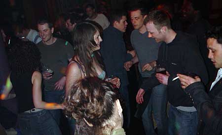 Dancing folks, OFFLINE club at the Dogstar, Brixton, Thursday 31st March 2005, urban75 club night, London.