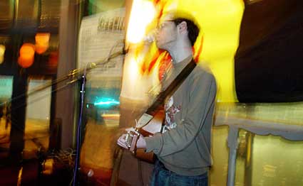 Tom Hatred, eccentric urban hillbilly, on the main stage, OFFLINE club at the Dogstar, Brixton, Thursday 28th April 2005, urban75 club night, London.